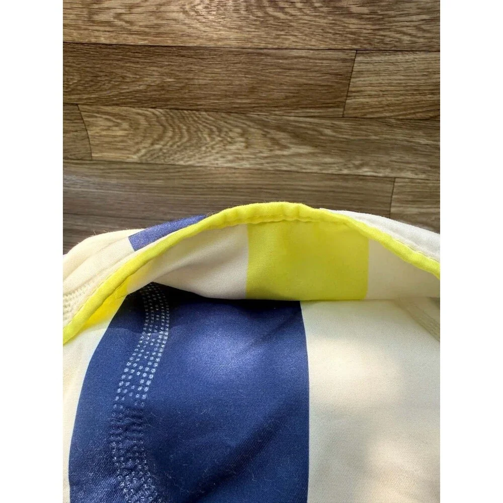 Room Essentials Outdoor Striped Beach Mat Navy 2'6